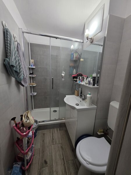 Nicolae Grigorescu, chiar la metrou, 5 minute  parc IOR, pe Camil Ressu